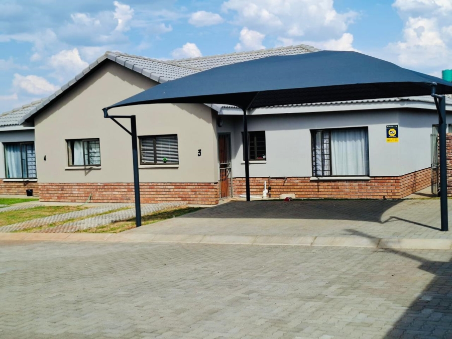 3 Bedroom Property for Sale in Waterval East North West